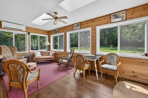 337 North Wild Cherry Drive Dixon IL 61021