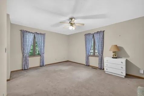 337 North Wild Cherry Drive Dixon IL 61021