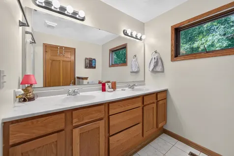 337 North Wild Cherry Drive Dixon IL 61021
