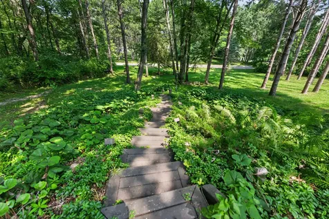337 North Wild Cherry Drive Dixon IL 61021