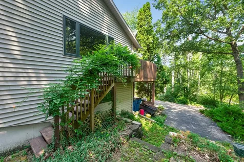 337 North Wild Cherry Drive Dixon IL 61021