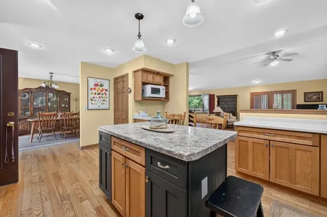 337 North Wild Cherry Drive Dixon IL 61021