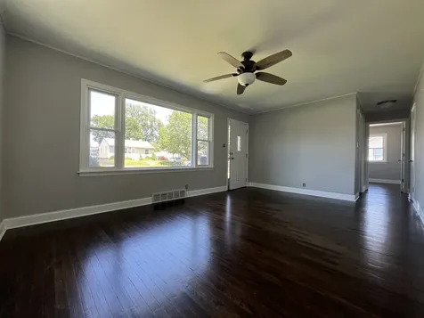 125 Riverside Drive Montgomery IL 60538
