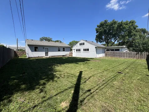 125 Riverside Drive Montgomery IL 60538