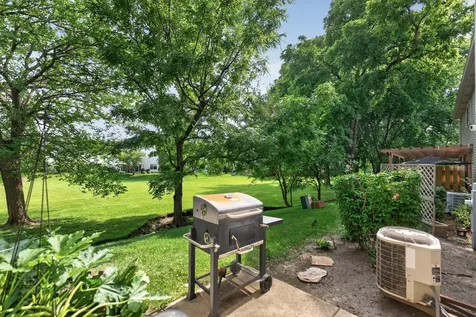 949 Tanager Court Glen Ellyn IL 60137