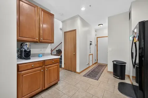 949 Tanager Court Glen Ellyn IL 60137