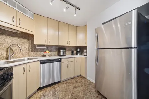 3200 North Lake Shore Drive Chicago IL 60657