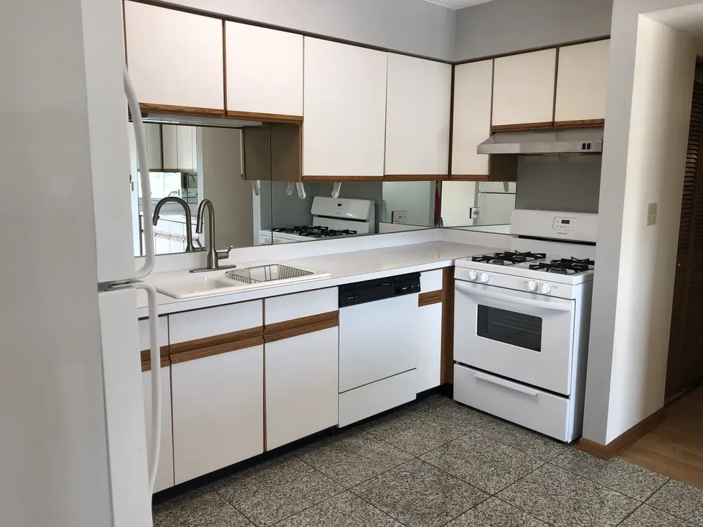 1056 Ashley Court Lockport IL 60441