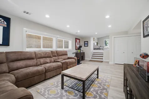 8939 Mango Avenue Morton Grove IL 60053