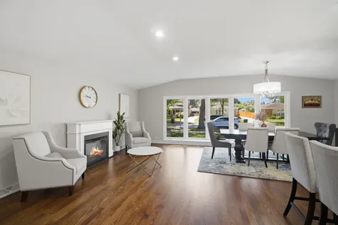 8939 Mango Avenue Morton Grove IL 60053