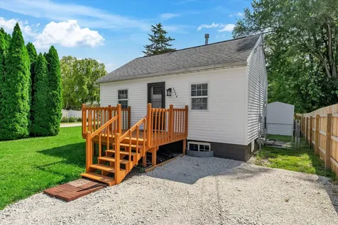 3224 40TH Street Moline IL 61265