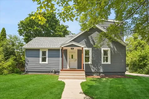 818 Bach Street Northbrook IL 60062
