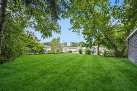 818 Bach Street Northbrook IL 60062