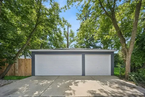 818 Bach Street Northbrook IL 60062