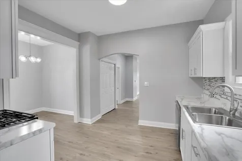 1428 Victoria Avenue North Chicago IL 60064
