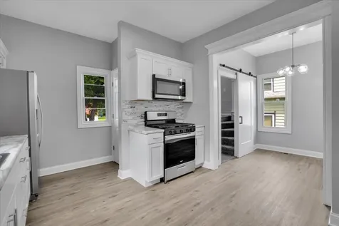1428 Victoria Avenue North Chicago IL 60064