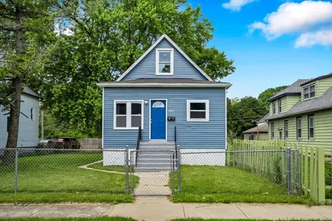 1428 Victoria Avenue North Chicago IL 60064