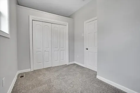 1428 Victoria Avenue North Chicago IL 60064