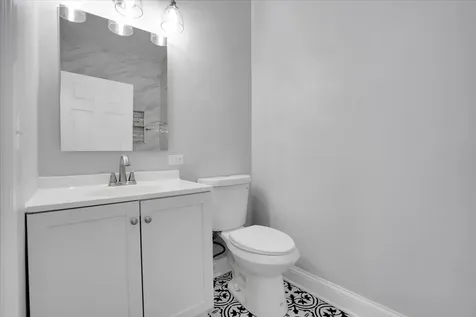 1428 Victoria Avenue North Chicago IL 60064