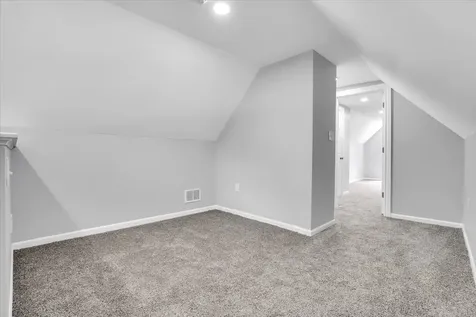1428 Victoria Avenue North Chicago IL 60064