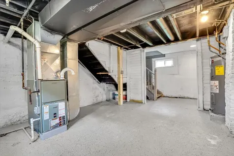 1428 Victoria Avenue North Chicago IL 60064