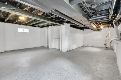 1428 Victoria Avenue North Chicago IL 60064