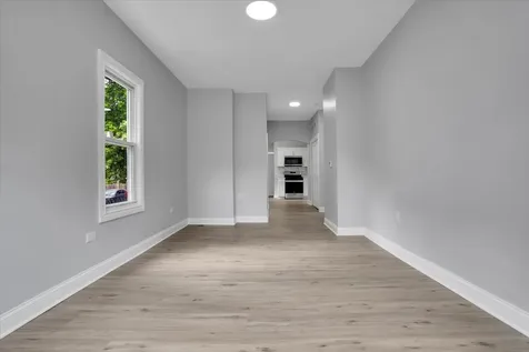 1428 Victoria Avenue North Chicago IL 60064