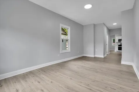 1428 Victoria Avenue North Chicago IL 60064