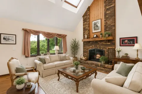 25546 Cayuga Trail Lake Barrington IL 60010