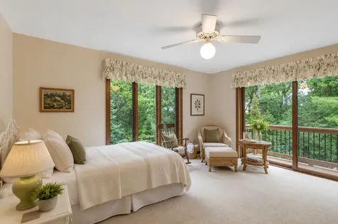 25546 Cayuga Trail Lake Barrington IL 60010