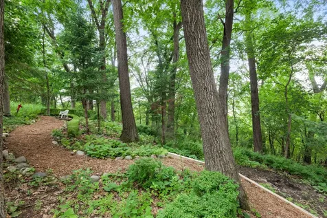 25546 Cayuga Trail Lake Barrington IL 60010