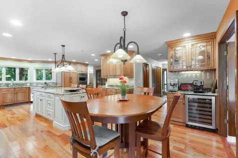 25546 Cayuga Trail Lake Barrington IL 60010
