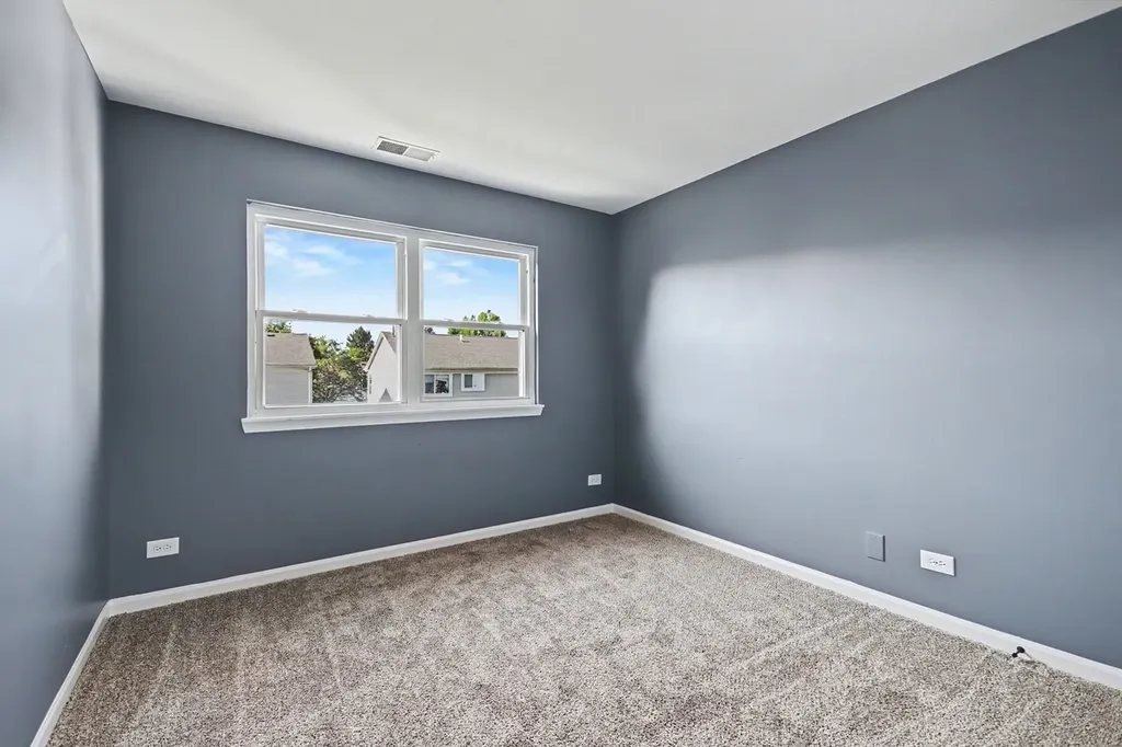 1057 Rosefield Lane Aurora IL 60504