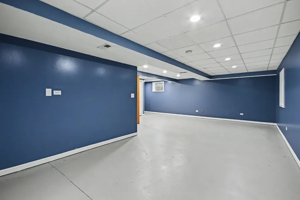 1057 Rosefield Lane Aurora IL 60504