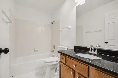1057 Rosefield Lane Aurora IL 60504