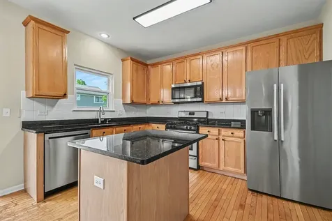 1057 Rosefield Lane Aurora IL 60504
