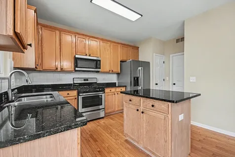1057 Rosefield Lane Aurora IL 60504