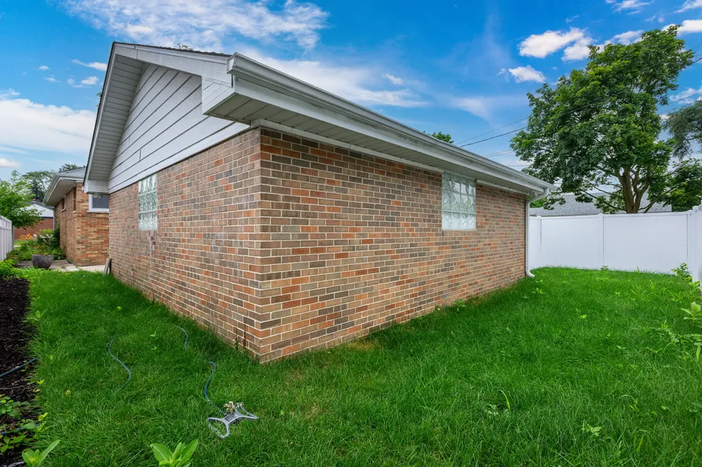 8500 Lawndale Avenue Skokie IL 60076