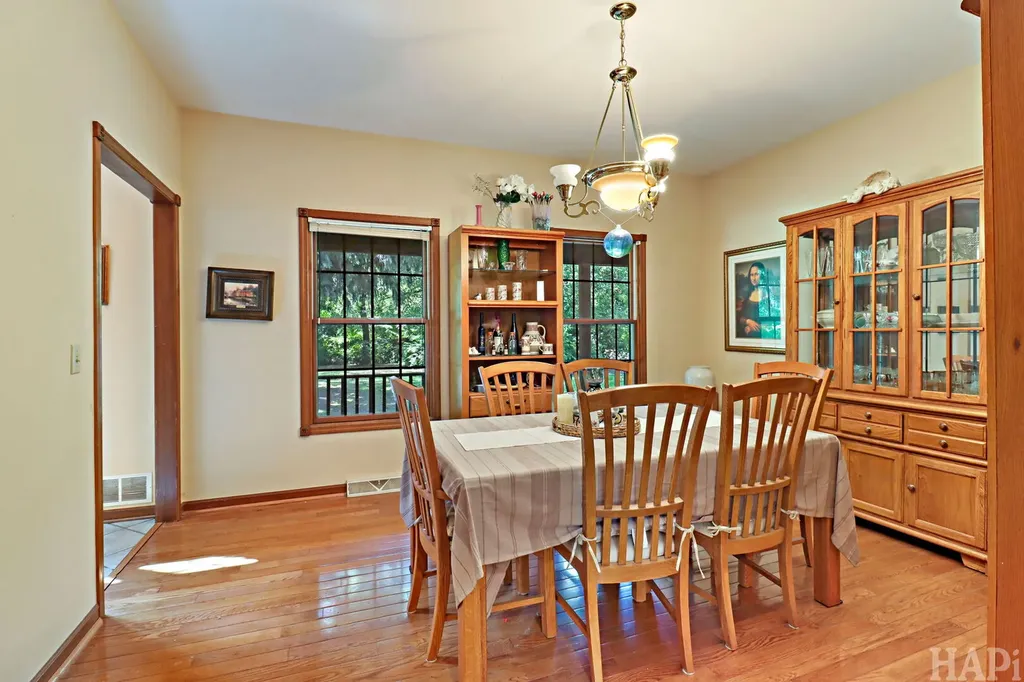 26268 West Springwell Avenue Antioch IL 60002