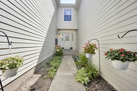 2164 Seaver Lane Hoffman Estates IL 60169