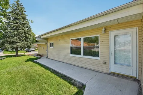17416 Emerson Avenue Hazel Crest IL 60429