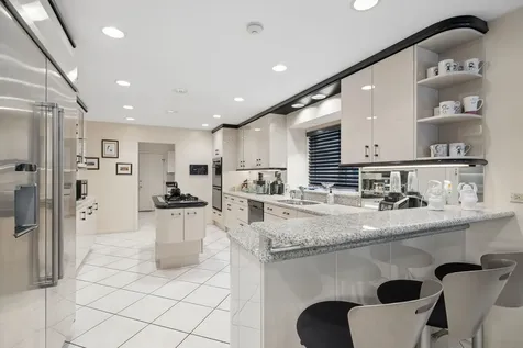 3639 Pebble Beach Road Northbrook IL 60062