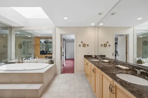 3639 Pebble Beach Road Northbrook IL 60062