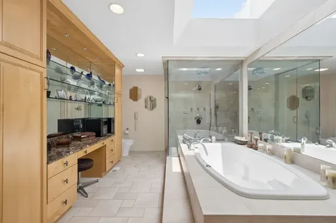 3639 Pebble Beach Road Northbrook IL 60062