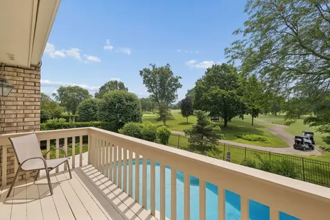 3639 Pebble Beach Road Northbrook IL 60062
