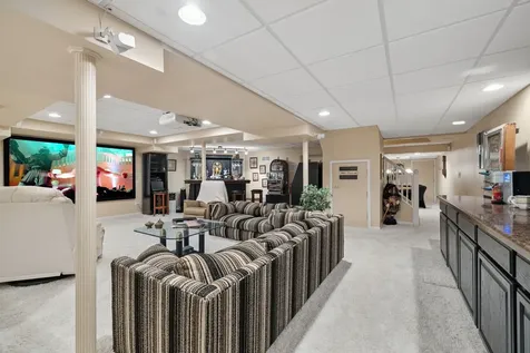 3639 Pebble Beach Road Northbrook IL 60062