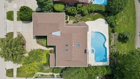 3639 Pebble Beach Road Northbrook IL 60062