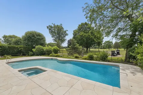 3639 Pebble Beach Road Northbrook IL 60062