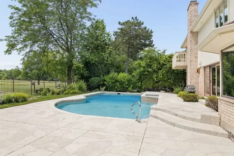 3639 Pebble Beach Road Northbrook IL 60062