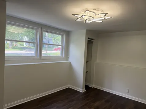 211 East Dresser Road Dekalb IL 60115
